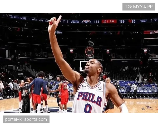 马克西火力全开场均33.5分9.8助攻荣膺NBA东部周最佳球员